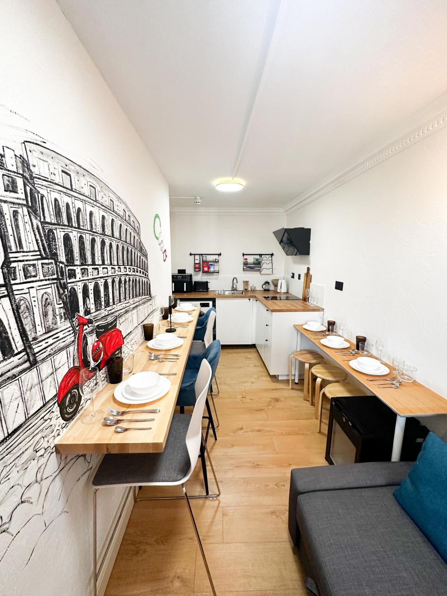 Flat 5 - In Aldgate London